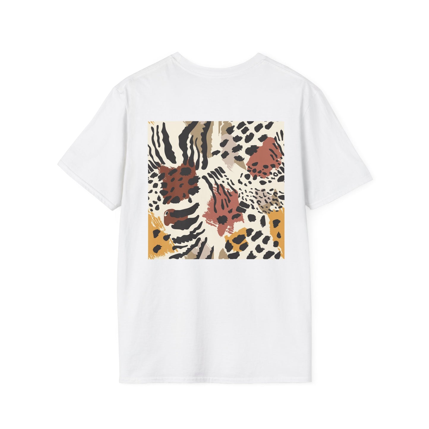 Giraffe Print Unisex Softstyle T-Shirt - Fun and Stylish Wildlife Tee for Nature Lovers